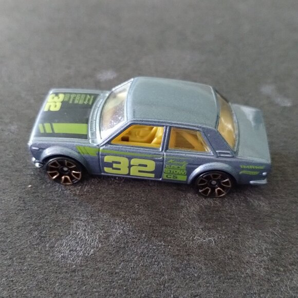 Hot Wheels Datsun Bluebird 32 Mattel - Picture 5 of 8